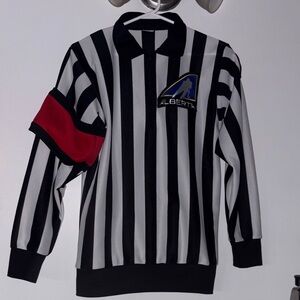 Starter brand referee shirt size small